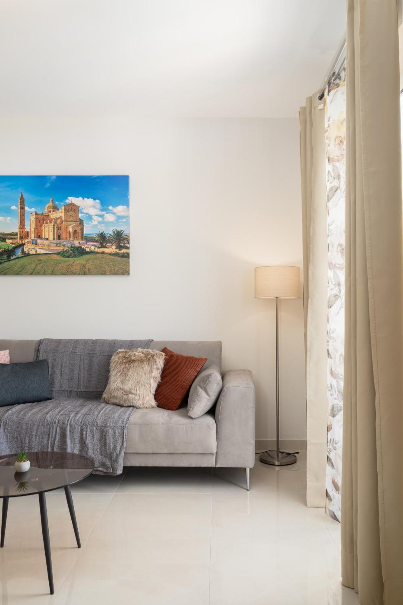 Edka Suites - Modern Sunlit 2Bd Apartments With Balconies - Close To Sliema Promenade, St Julian'S & St Georges Bay Gzira Luaran gambar