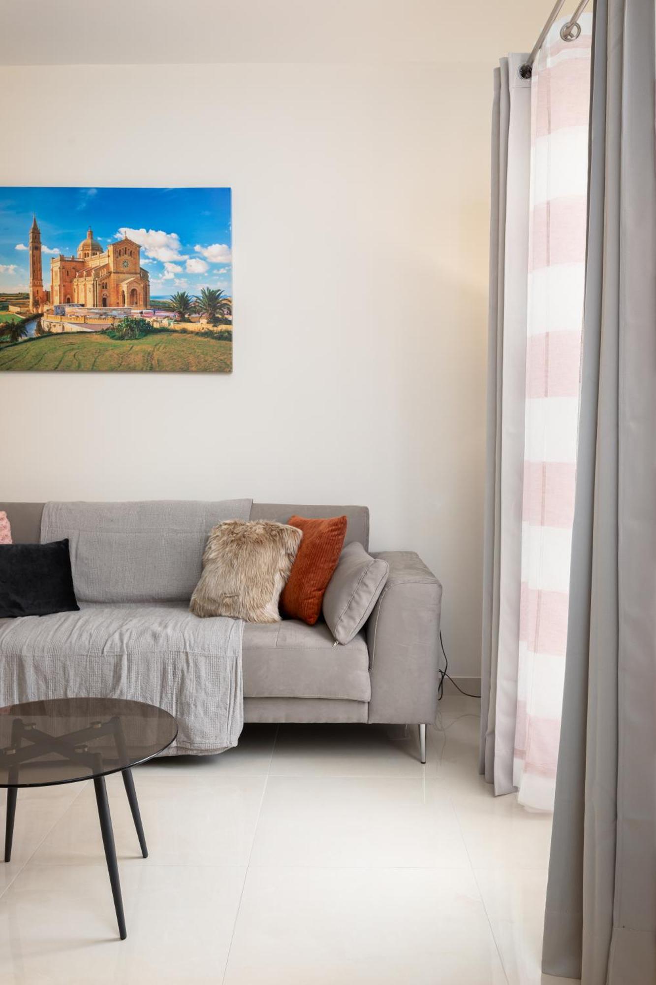 Edka Suites - Modern Sunlit 2Bd Apartments With Balconies - Close To Sliema Promenade, St Julian'S & St Georges Bay Gzira Luaran gambar