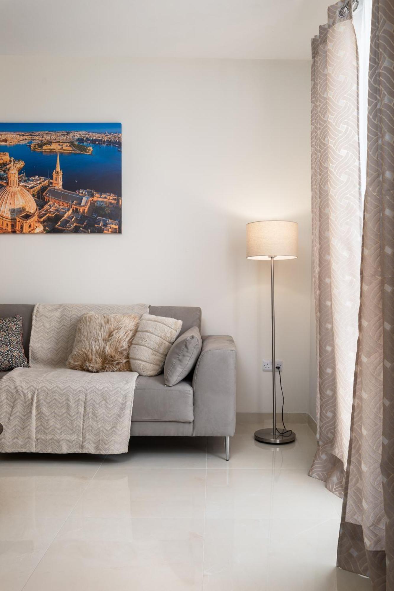 Edka Suites - Modern Sunlit 2Bd Apartments With Balconies - Close To Sliema Promenade, St Julian'S & St Georges Bay Gzira Luaran gambar